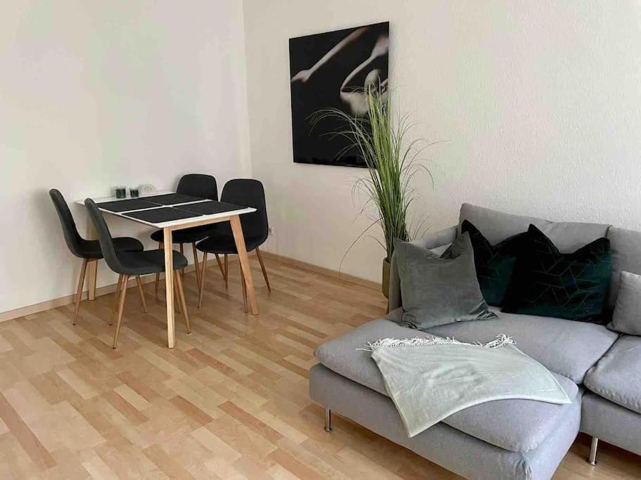 Ein Gemuetlicher Platz Im Gruenderzeitviertel Chemnitz Buitenkant foto